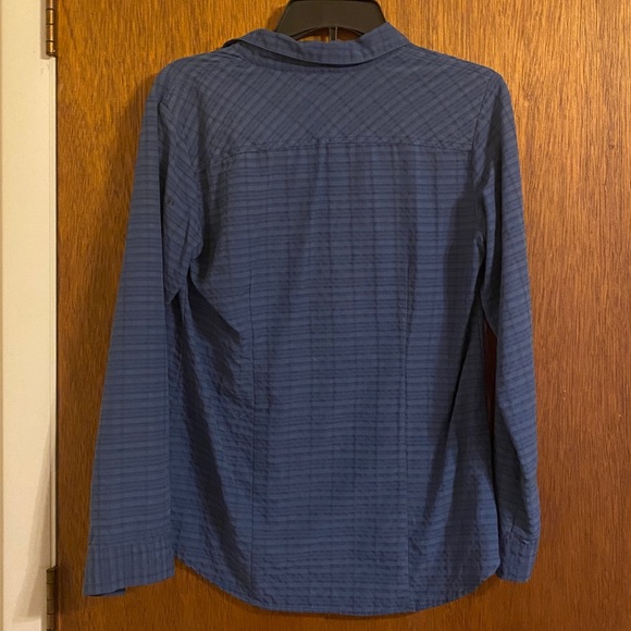 Eddie Bauer Women's Blue Button Up Blouse - Picture 4 of 4